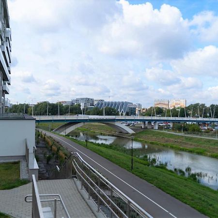 Capital Towers - Apartament Green Z Widokiem Na Rzeke Rzeszow Luaran gambar