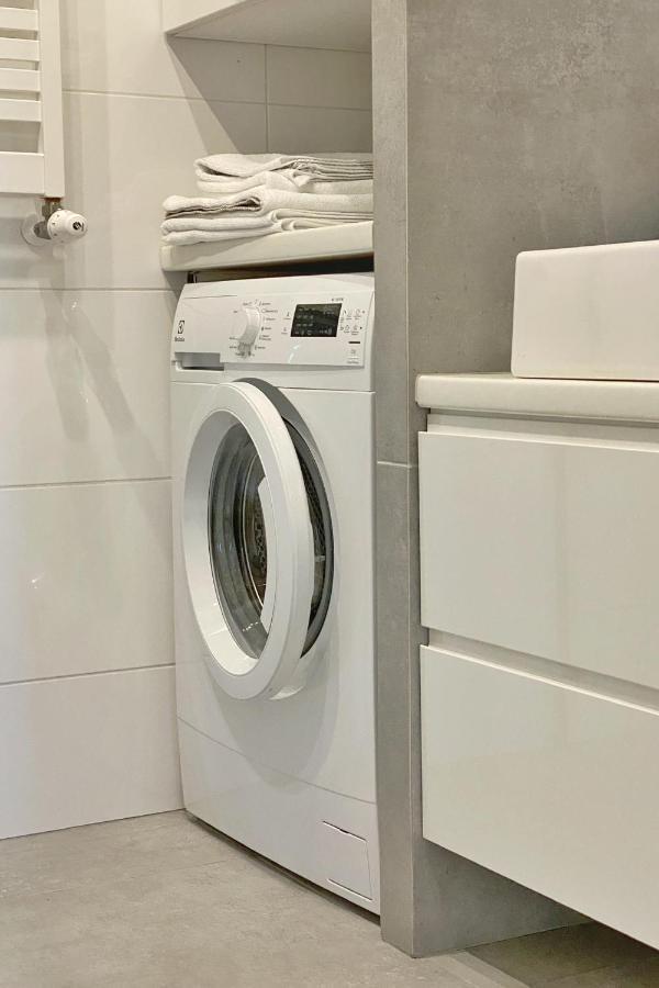 Capital Towers - Apartament Green Z Widokiem Na Rzeke Rzeszow Luaran gambar