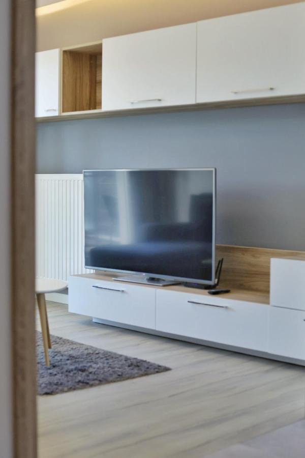 Capital Towers - Apartament Green Z Widokiem Na Rzeke Rzeszow Luaran gambar
