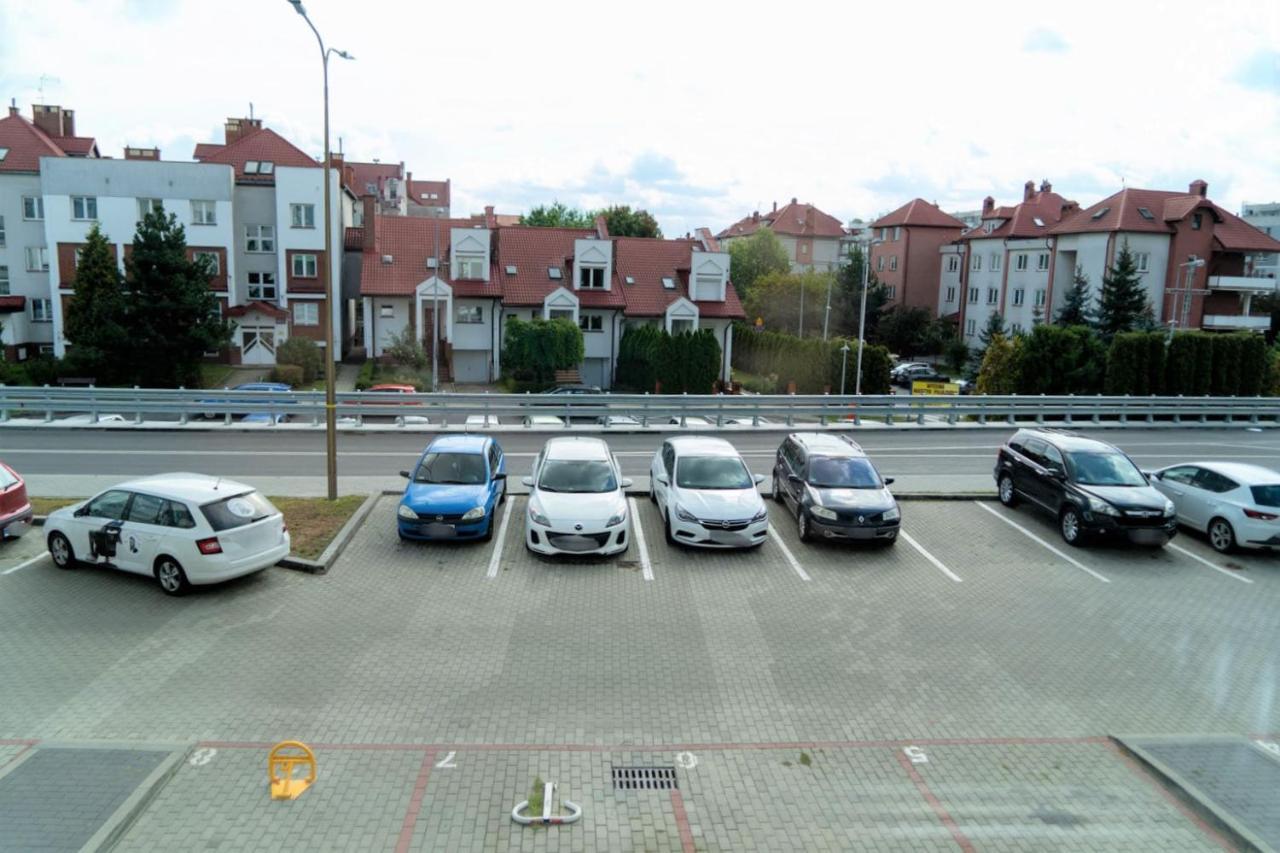 Capital Towers - Apartament Green Z Widokiem Na Rzeke Rzeszow Luaran gambar